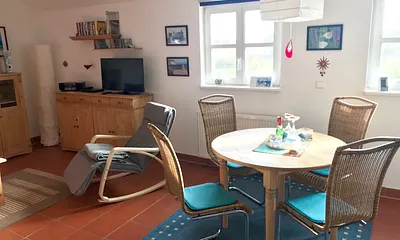 Wohn-Esszimmer , Ausblick in der Ferne der Bodden