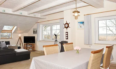 großer Küchentisch