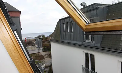 2. Schlafzimmer mit seitl. Seeblick