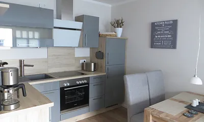 Einbauküche mit Geschirrspüler