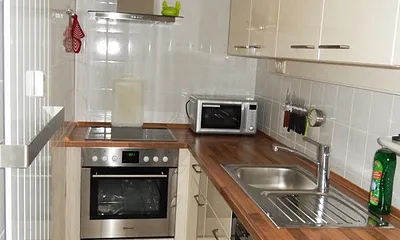 Komplett eingerichtete Küchenzeile