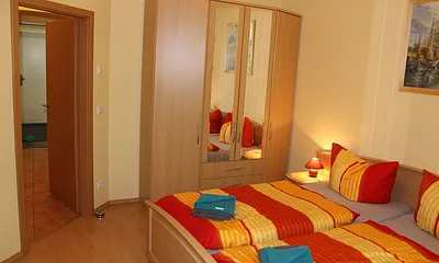 .. gemütlich und viel Stauraum.