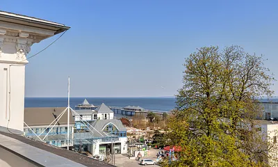 Blick auf die Seebrücke von der Dachterrasse
