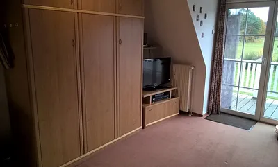 Schrankbett tagsüber