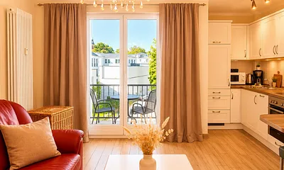 Wohnzimmer mit integrierter Küche