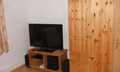 Schlafraum mit Doppelbett