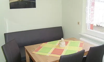 Sitzecke Küche mit Blick in den Garten