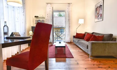 Wohnzimmer mit Essbereich