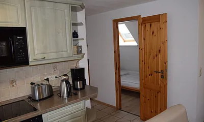 "Vogelnest"--kl."Extranest" ;-) mit Einzelbett und TV