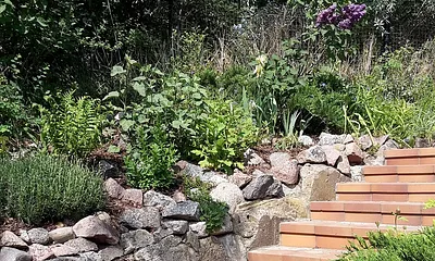 Treppe zur oberen Ebene