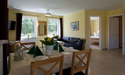 Wohnzimmer mit Essecke