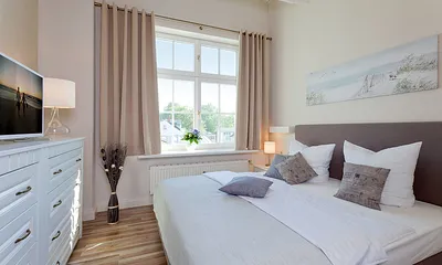 1. Schlafzimmer mit Doppelbett