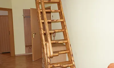Treppe zum 2. Schlafzimmer