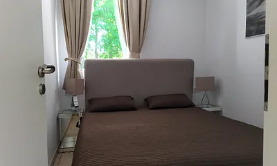 2 Schlafzimmer mit Boxspringbetten