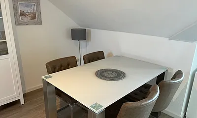 Essbereich mit Esstisch