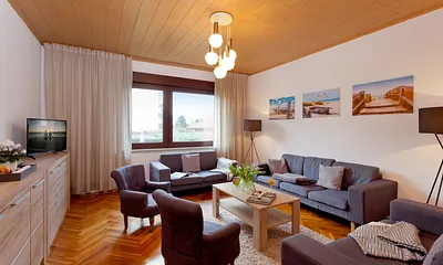 Quartier Nr. 6 - 100m zum Ostseestrand, 5-Zimmer-Ferienwohnung (Nr. 1)