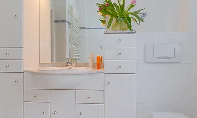 1. Bad mit Badewanne