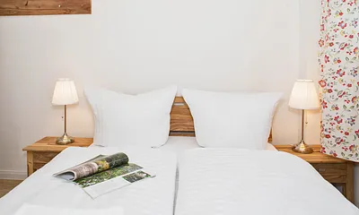 1. Schlafzimmer mit Doppelbett