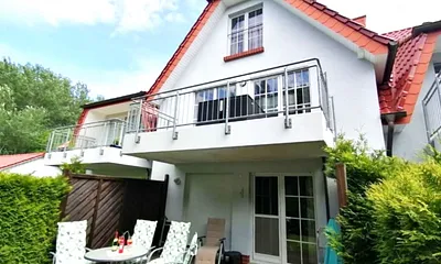 Terrasse vor dem Wohnzimmer