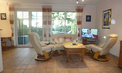 Ostsee-Fewo-Zingst / strandnah und zentral, 2-Zimmer-Ferienwohnung (~500 m zur Ostsee)