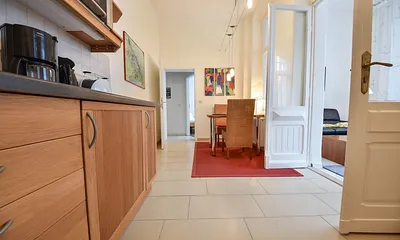 Küche mit Essbereich