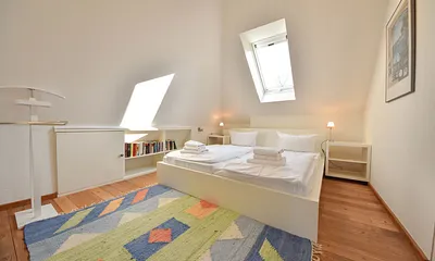 Schlafzimmer 1 mit Doppelbett
