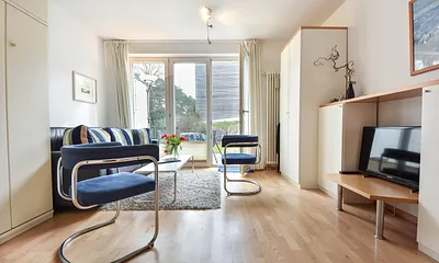 Wohnbereich mit Terrassenzugang