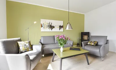 Wohnbereich mit Kamin