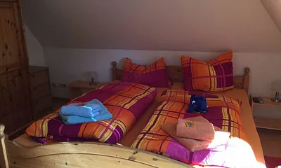 Schlafzimmer oben (DG)