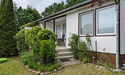 Doppel-Bungalowhälfte / Ferienwohnung mit Sonnenterrasse