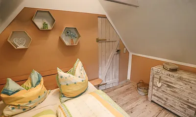 2. Schlafzimmer mit Doppelbett