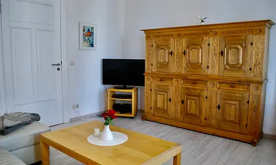 2. Blick in den Wohnraum.