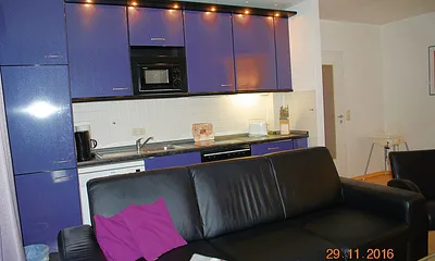 Blick auf die Küchenzeile im Wohnraum