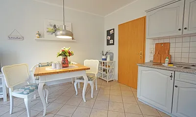 Wohnzimmer mit Küchenzeile