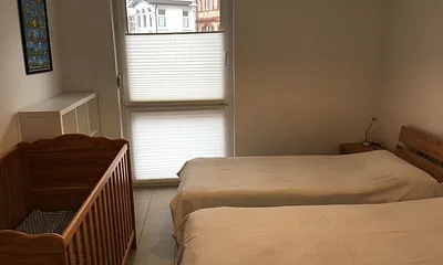 Schlafzimmer 2 mit Babybett