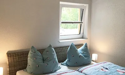 Schlafzimmer mit Doppelbett