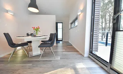 Essbereich mit Balkon