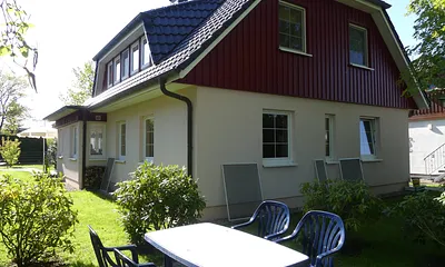 Sitzplatz und Gartenbereich OG-Wohnung