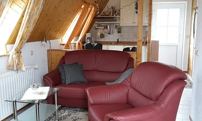 Wohnraum mit Küchenzeile