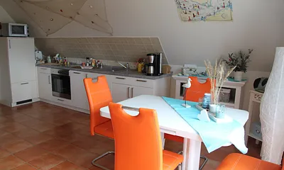 Blick zur Küchenzeile