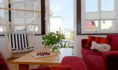 Wohnbereich mit angrenzender Terrasse