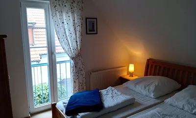 Schlafzimmer 1 mit Doppelbett