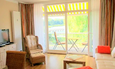 Villa Seerosen, BINZ, Schmachter See, Seepromenade, 2-Zimmer-Ferienwohnung (SR12)