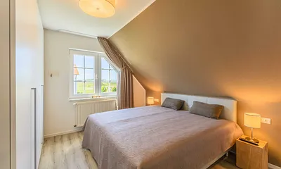 zweites Schlafzimmer mit Doppelbett