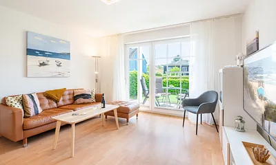 Wohnbereich mit angrenzender Terrasse