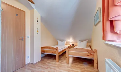 Schlafzimmer 2