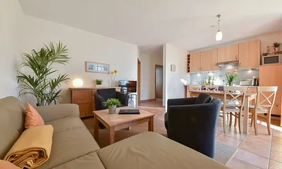 Wohnbereich mit offener Küche