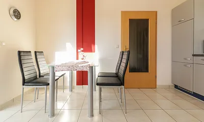 Küchenbereich mit sep. Sitzecke