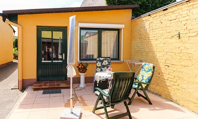 Aussenansicht/ Eingangsbereich