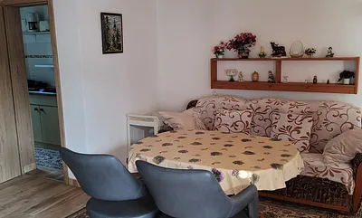 Wohnzimmer mit Klappcouch